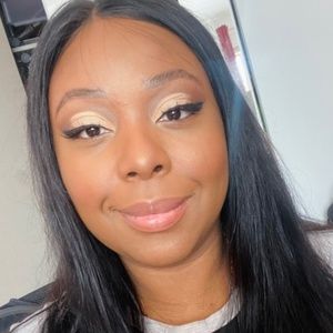 Meet your Posher, Shahidah